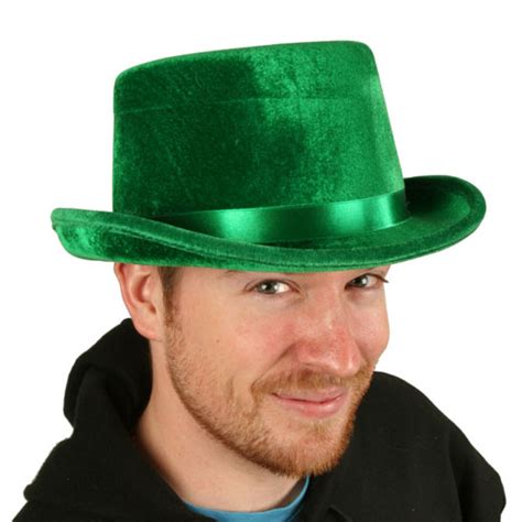 Green Hat Man Parimatch